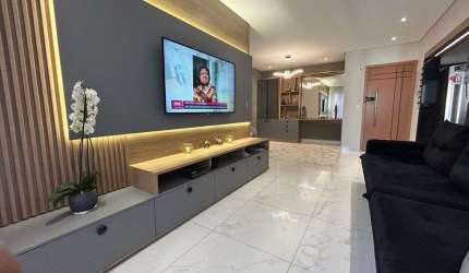 Apartamento à venda no Canto do Forte, MOBILIADO em Praia Grande/SP.