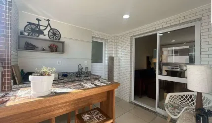 Belíssimo apartamento à VENDA na Vila Guilhermina, Praia Grande - SP.