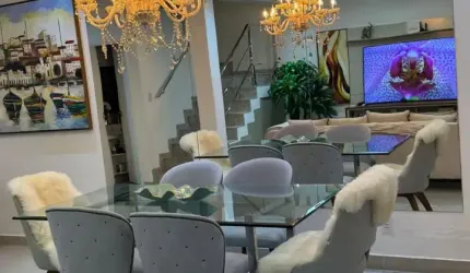 Casa Duplex 4/4 com 2 Suítes e Área Gourmet em Lauro de Freitas – Modernidade e Sofisticação