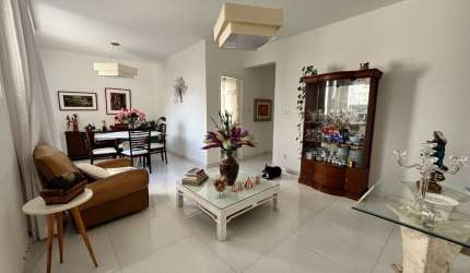 Apartamento térreo à venda - 95m², nascente, espaçoso e bem localizado!