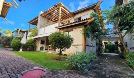 CASA - 3 QUARTOS SENDO 2 SUÍTE - PORTEIRA FECHADA - ITACIMIRIM