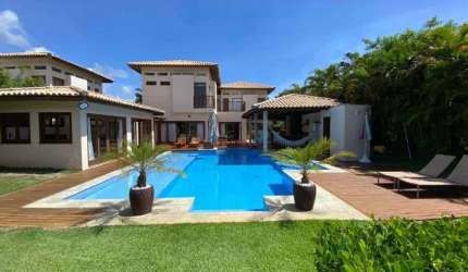 CASA LUXUOSA - 4 SUÍTES - PORTEIRA FECHADA - SAUÍPE