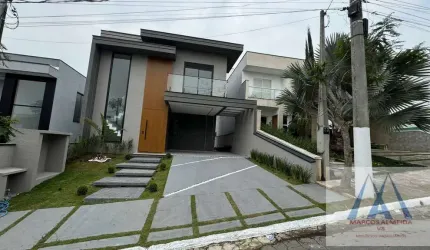 SOBRADO COM 3 SUÍTES EM CONDOMINIO FECHADO