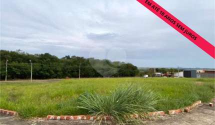 Terreno à venda em Pompéia - SP