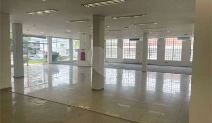 Prédio inteiro para locação em Cidade Alta - SP