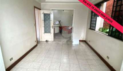 Casa com 3 quartos à venda ou para locação em Centro - SP