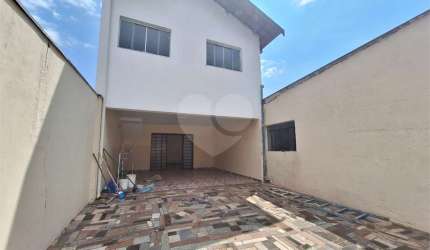 Casa com 4 quartos para locação em Cidade Alta - SP