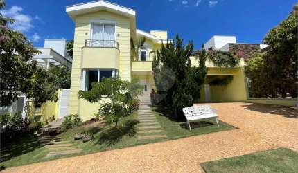 Casa com 4 quartos para locação em Monte Alegre - SP