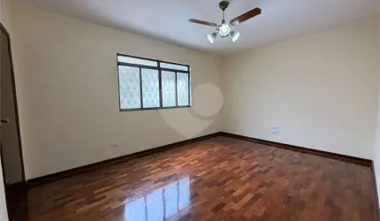 Casa com 3 quartos à venda ou para locação em Vila Monteiro - SP