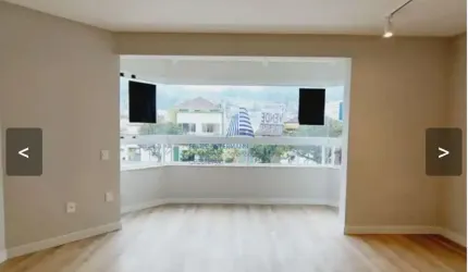 Apartamento em Centro, 3 dormitórios, sacada, suíte, 1 vaga garagem, Florianópolis/SC