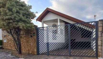 Casa a venda ou locação em Sousas.