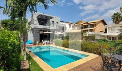 Casa a venda no condomínio San Conrado em Sousas.