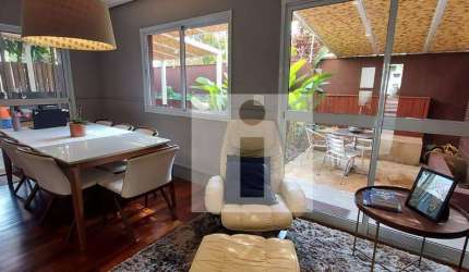 Casa em condomínio a venda em Sousas