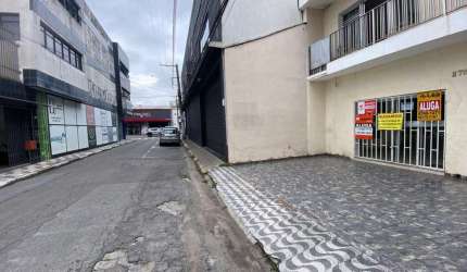 Salão Comercial para Locação em Suzano, Centro, 2 banheiros, 2 vagas