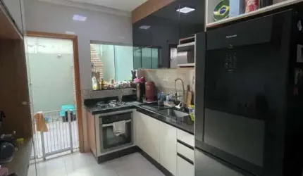 Sobrado em Condomínio para Venda em Suzano, Caxangá, 3 dormitórios, 1 suíte, 1 banheiro, 2 vagas