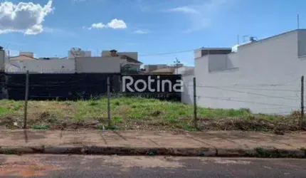 TERRENO PLANO, SOL DA MANHA, ÓTIMA LOCALIZAÇÃO NO BAIRRO, AO LADO ROYAL PARK 10X25