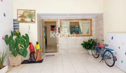 Casa à venda, 3 quartos, Jardim das Palmeiras - Uberlândia/MG - Rotina Imobiliária