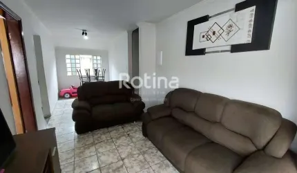Casa à venda, 3 quartos, Luizote de Freitas - Uberlândia/MG - Rotina Imobiliária
