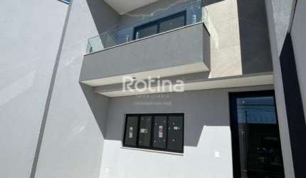 Casa à venda, 3 quartos, Santa Rosa - Uberlândia/MG - Rotina Imobiliária
