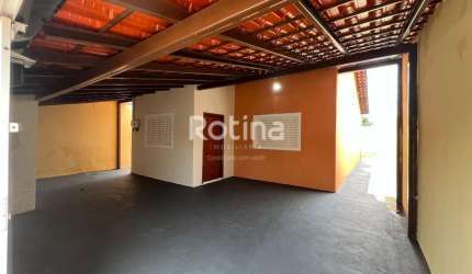 Casa à venda, 3 quartos, São Jorge - Uberlândia/MG - Rotina Imobiliária