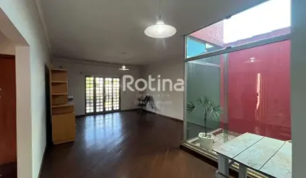 Casa à venda, 3 quartos, Presidente Roosevelt - Uberlândia/MG - Rotina Imobiliária