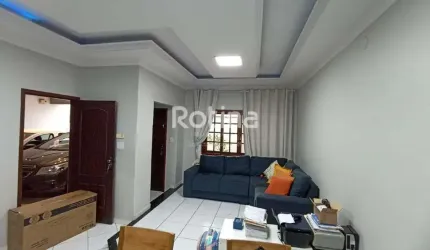 Casa à venda, 3 quartos, Cidade Jardim - Uberlândia/MG - Rotina Imobiliária