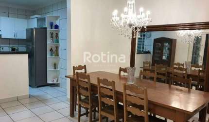 Casa à venda, 3 quartos, Nossa Senhora Aparecida - Uberlândia/MG - Rotina Imobiliária