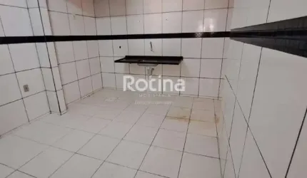 Casa à venda, 2 quartos, Santa Rosa - Uberlândia/MG - Rotina Imobiliária