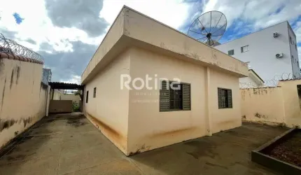 Casa à venda, 3 quartos, Santa Mônica - Uberlândia/MG - Rotina Imobiliária