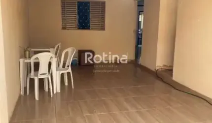 Casa à venda, 2 quartos, Santa Mônica - Uberlândia/MG - Rotina Imobiliária