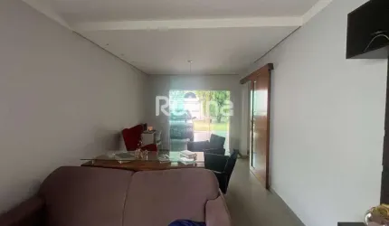 Casa à venda, 3 quartos, Granada - Uberlândia/MG - Rotina Imobiliária