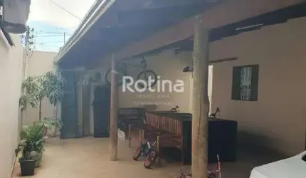 Casa a venda, 158, Bairro Tubalina e Quartel