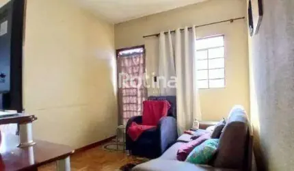 Casa à venda, 3 quartos, Osvaldo Rezende - Uberlândia/MG - Rotina Imobiliária