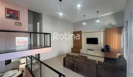 Casa Sobrado à venda, 3 quartos, Centro - Uberlândia/MG - Rotina Imobiliária