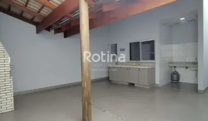 Casa à venda, 3 quartos, Novo Mundo - Uberlândia/MG - Rotina Imobiliária