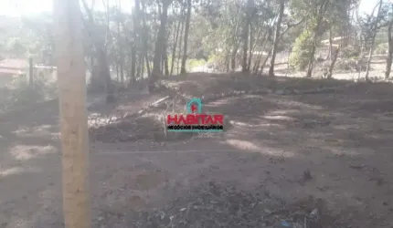 Excelente Chácara com Terreno de 1.000 metros.
