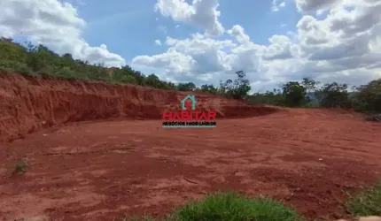 Excelente Lote em Itatiaiuçu, 300 m².  Lote com vista espetacular e asfalto na porta.