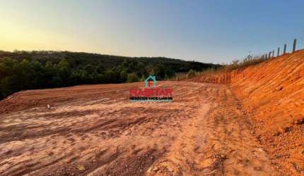 Chácara de 1.000 m²  no CACHOEIRINHAS em ITAÚNA-MG.   ️Água do SAAE   ️Energia   ️Infraestrutura Completa