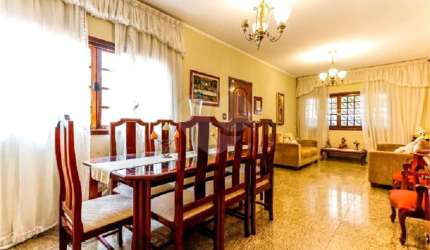 Sobrado com 4 quartos à venda em Vila Nova Mazzei - SP