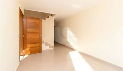 Casa com 3 quartos à venda em Vila Galvão - SP