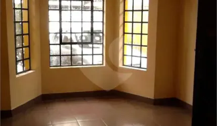 Casa com 3 quartos à venda em Vila Figueira - SP