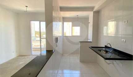 Apartamento com 2 quartos à venda em Vila Galvão - SP