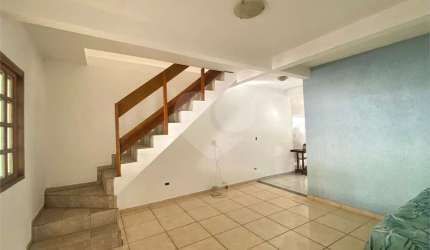 Casa com 3 quartos à venda em Vila Rosália - SP