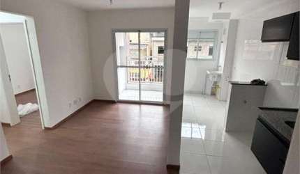 Apartamento com 2 quartos à venda em Vila Galvão - SP