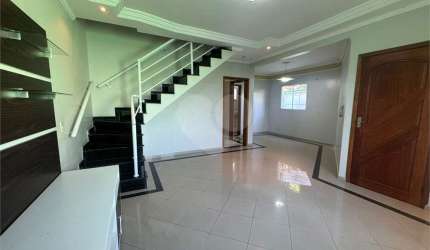 Casa com 3 quartos à venda em Jardim Vila Galvão - SP