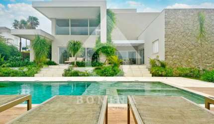 Casa de campo moderna, acabamento de alto nível, 5 suítes e vista para o lago à venda no Residencial Fazenda Alvorada em Porto Feliz