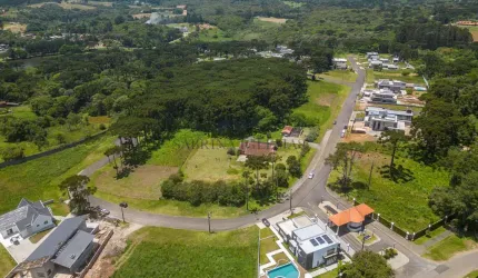 Terreno em condomínio fechado à venda na Rua Osmário de Oliveira Bastos, 1353, Vila Fuck, Piraquara, 1007 m2 por R$ 595.000