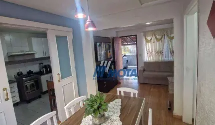 Casa em condomínio no Bairro Alto