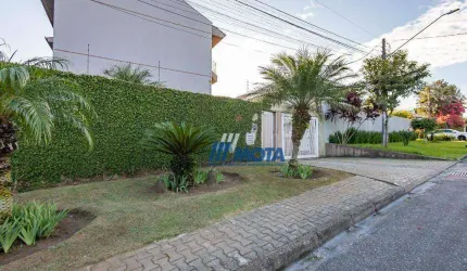 Sobrado com 3 dormitórios para alugar, 180 m² por R$ 5.729,36/mês - Bacacheri - Curitiba/PR