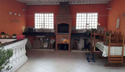 Sobrado com 3 dormitórios à venda, 270 m² por R$ 830.000,00 - Vila Camilópolis - Santo André/SP